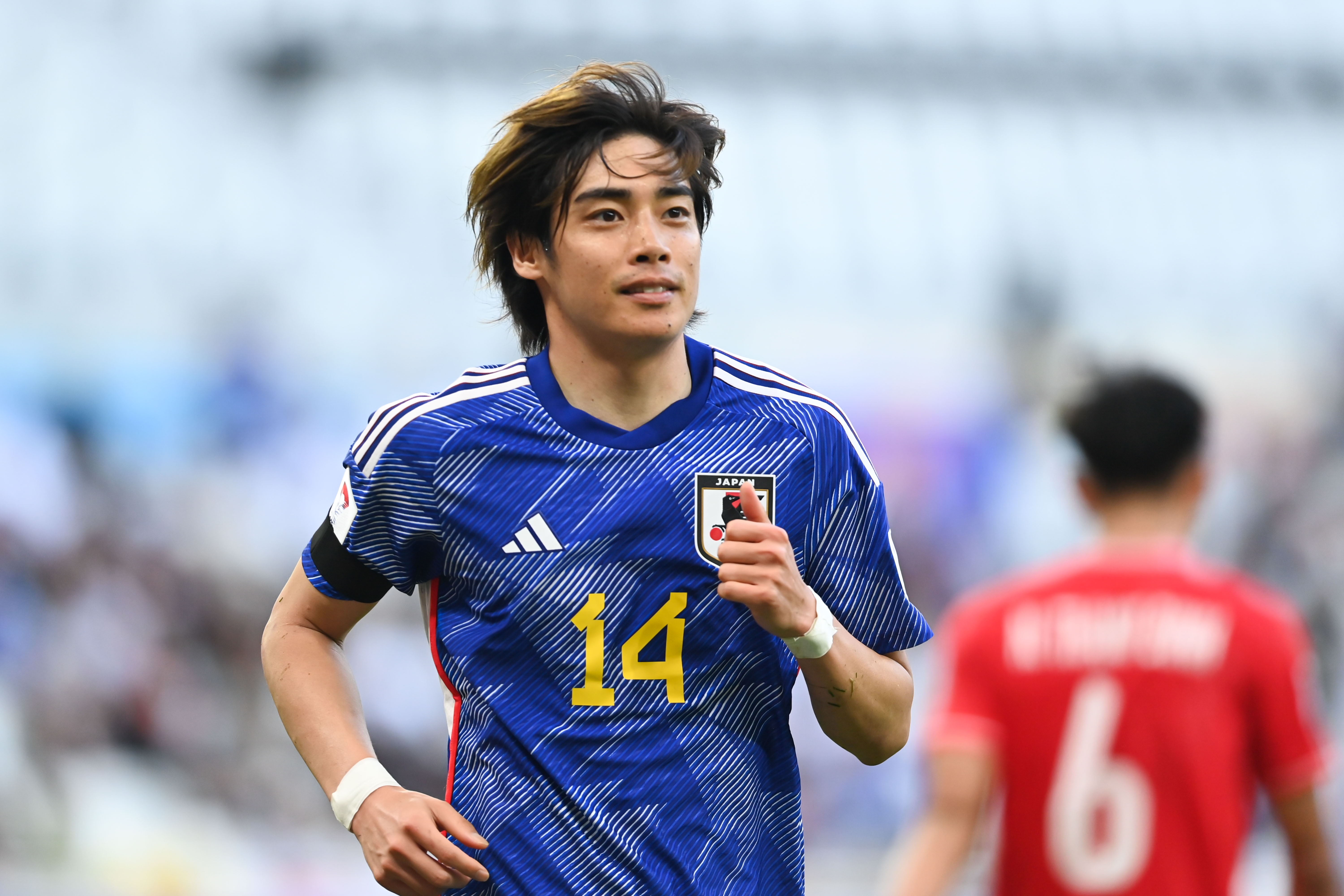 高效!本届18强赛伊东纯也已贡献1球6助,平均不到40分钟造一球