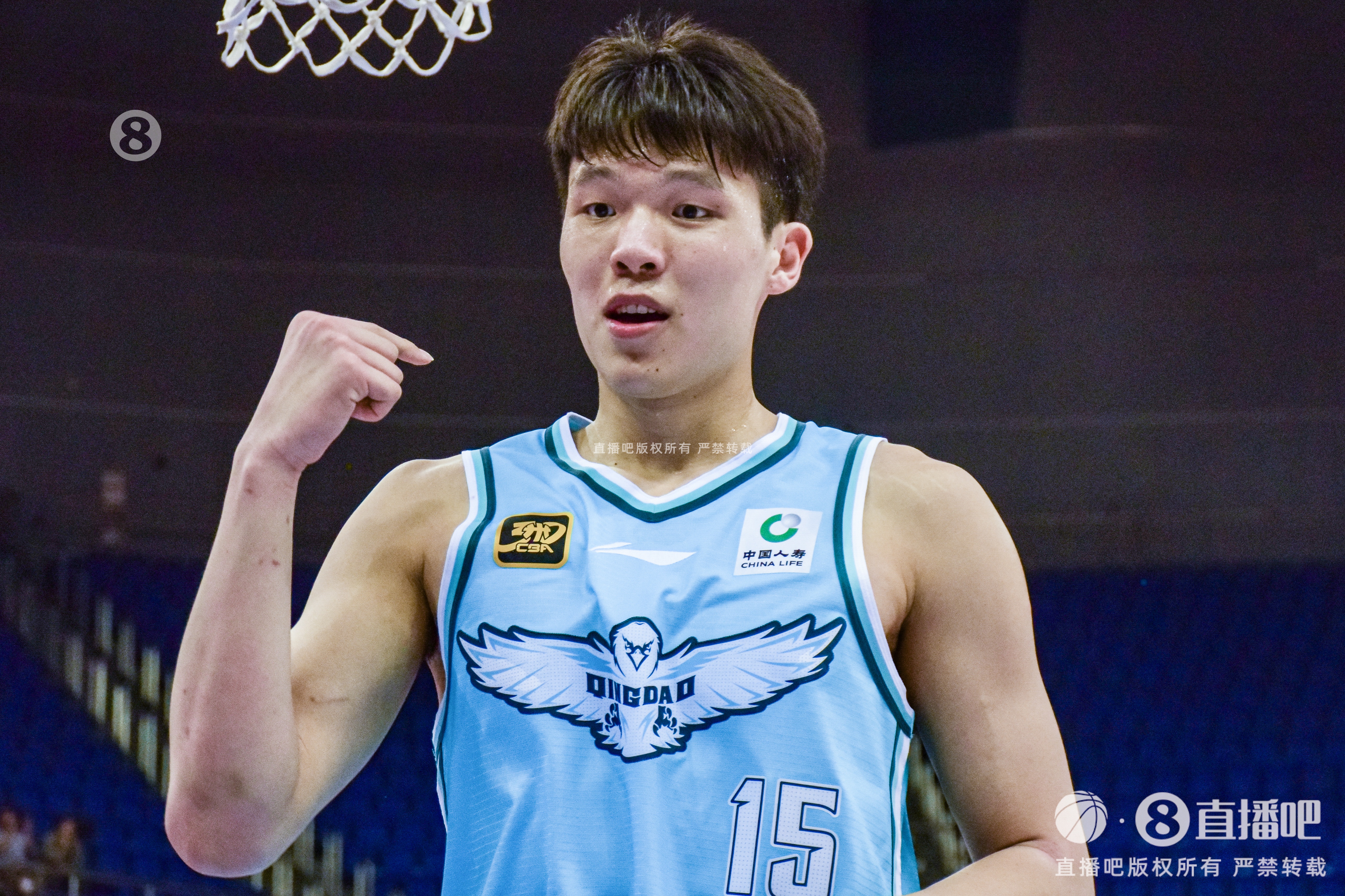 亮点十足!杨瀚森半场7投5中 拿下13分9板2助1断2帽&正负值+14